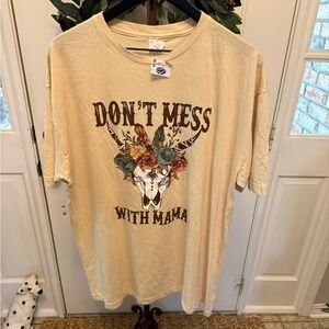 NWT Don’t Mess With Mama Cowgirl Western Cow Skull with Flowers Tee T Shirt XL